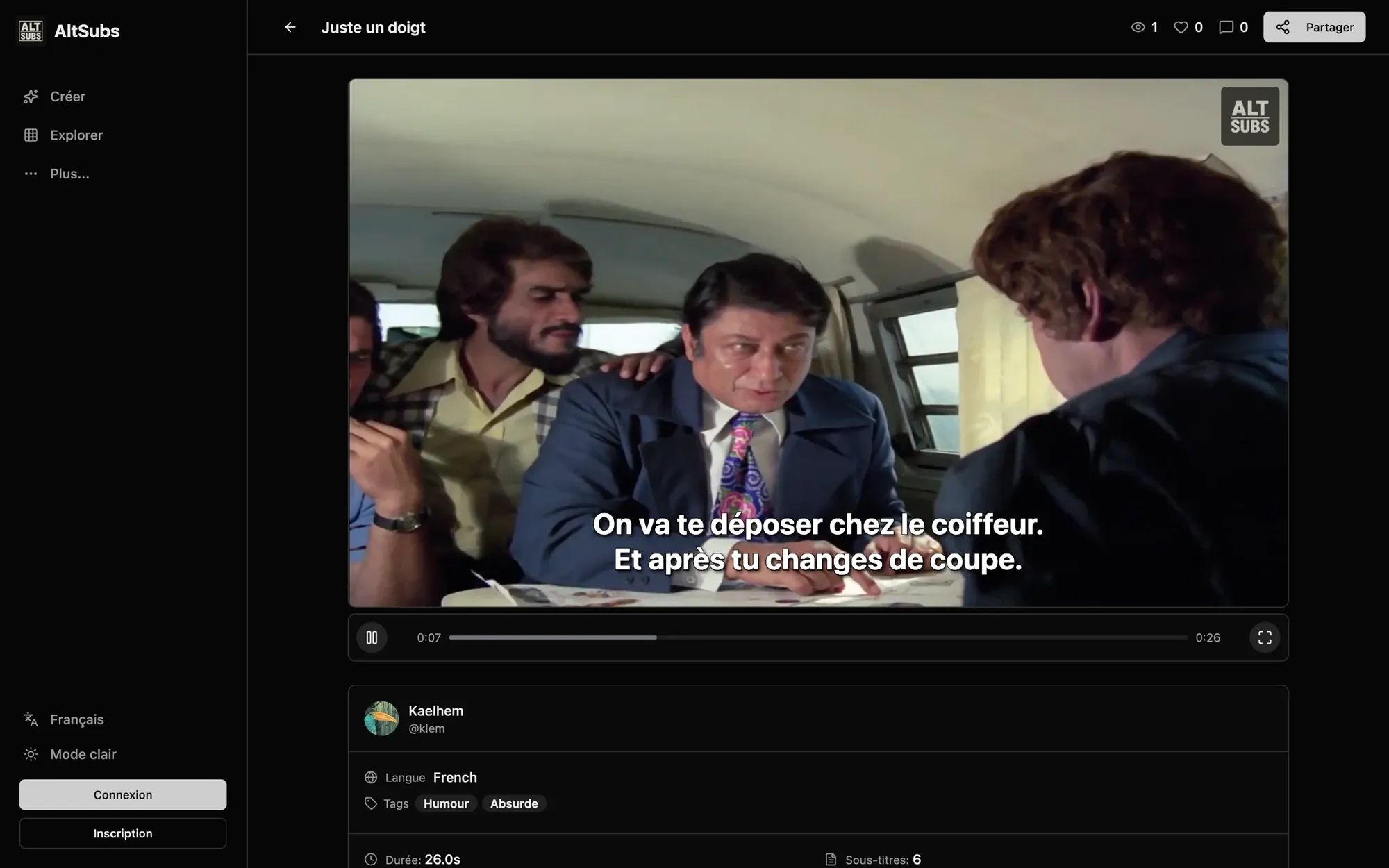 Une création AltSubs, « Juste un doigt » : une scène de film avec un sous-titre détourné incrusté.